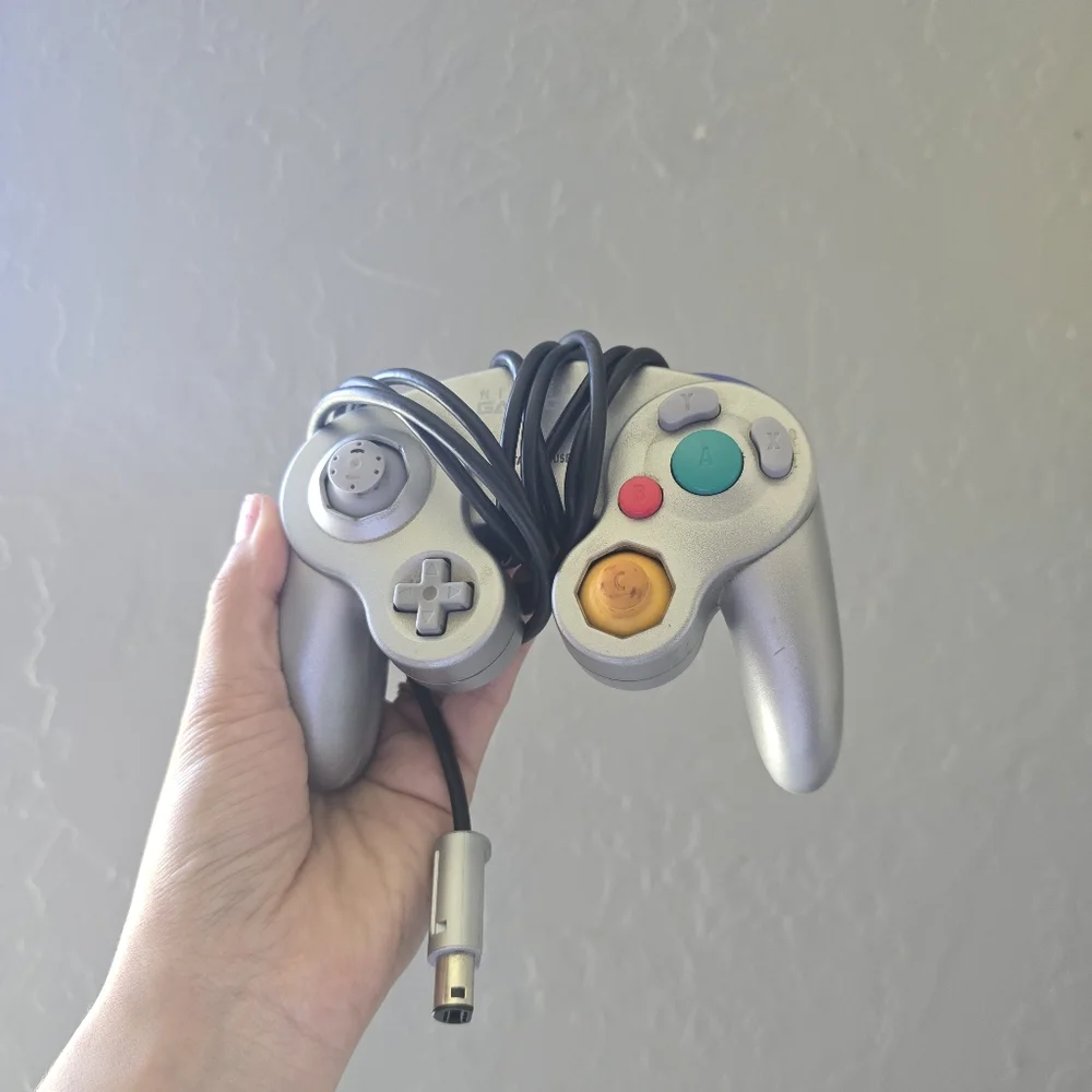 Gamecube Controller Platinum